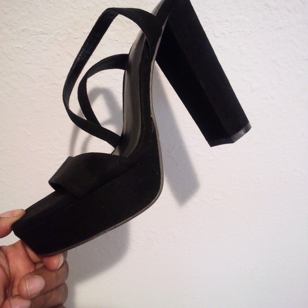 Ardene Black Suede Slingback Heeled Shoes Elegant Design - Picture 8 of 12